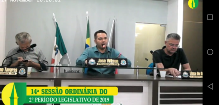 14° SESSÃO: Alunos do 3° ano da Escola Dom Adauto usam da tribuna para falar sobre festa de formatura